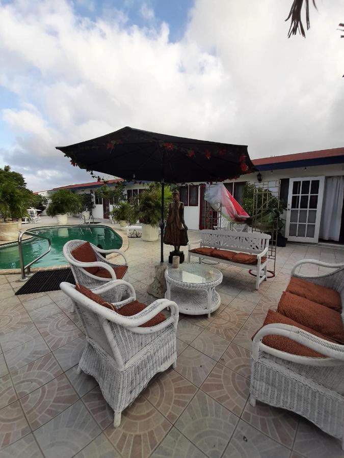 Palmita Hotel Hostel Oranjestad Exteriör bild