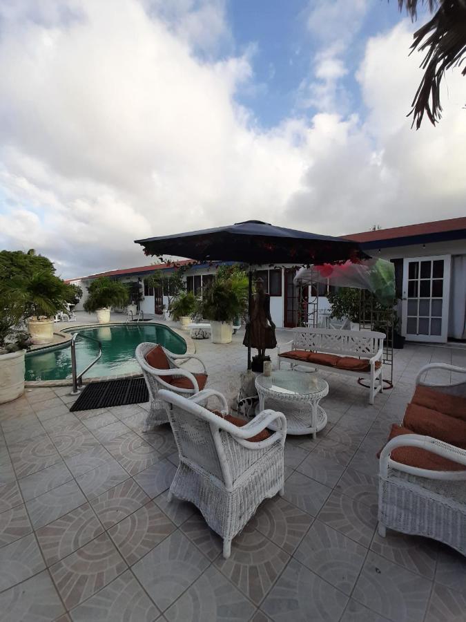 Palmita Hotel Hostel Oranjestad Exteriör bild